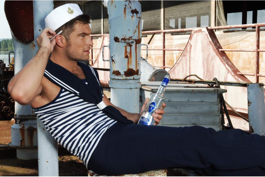 SEAN LAWRENCE SAILOR1   270 Photos